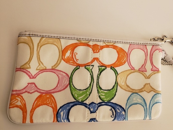 Coach wristlet - Picture 2 of 3